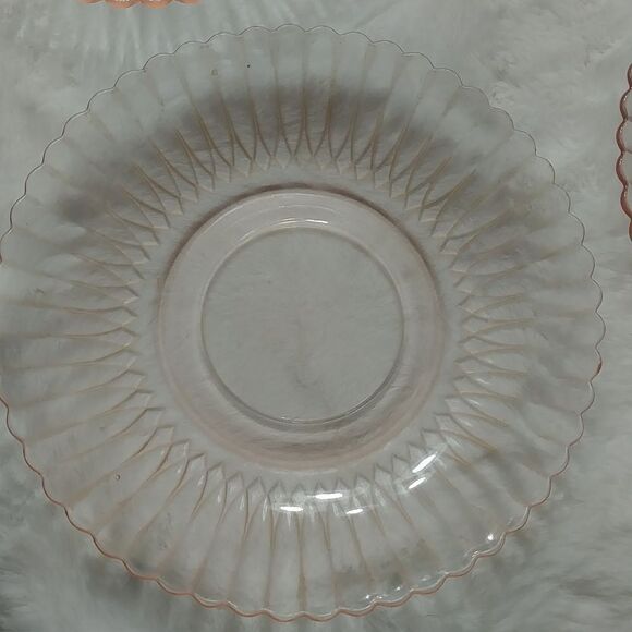 Perfect condition vintage depression glass 1930 petalware pink saucers set of 6* - Picture 7 of 8